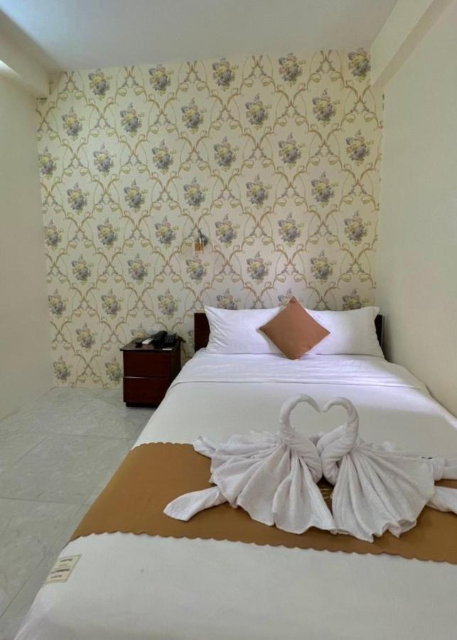Hà Phương Hotel Can Tho Esterno foto