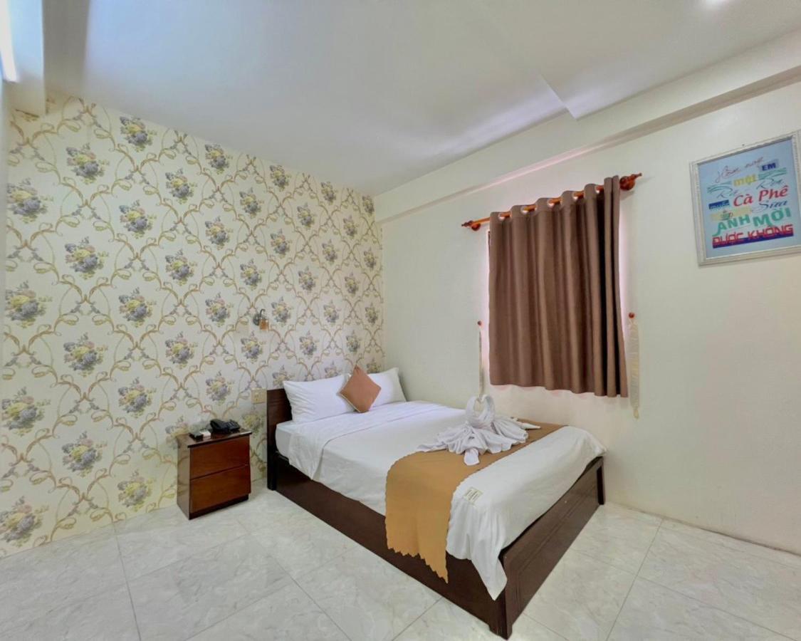 Hà Phương Hotel Can Tho Esterno foto
